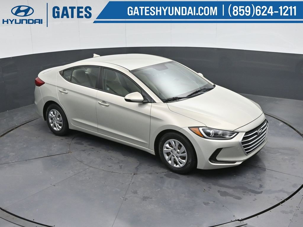 Used 2017 Hyundai Elantra SE w/ Cargo Package image 46