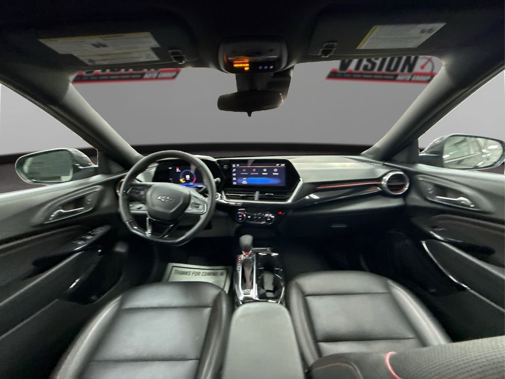 Used 2025 Chevrolet Trax RS image 27