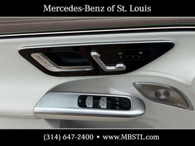 Certified 2023 Mercedes-Benz EQE 350+ 4MATIC SUV w/ Exclusive Trim Package image 17