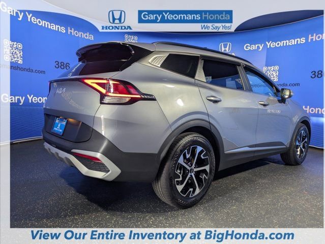 Used 2025 Kia Sportage EX w/ Premium Package image 8