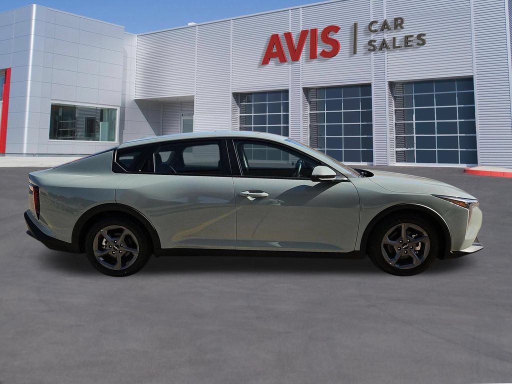 Used 2025 Kia K4 FWD image 5