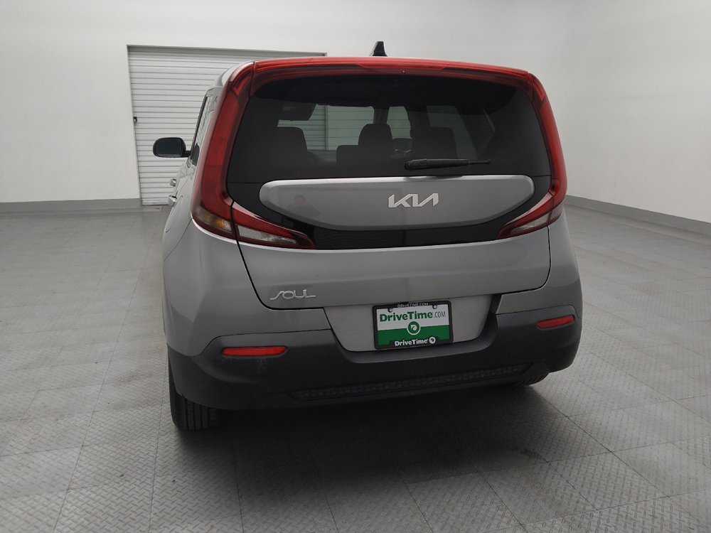 Used 2022 Kia Soul LX w/ Technology Package FWD image 6