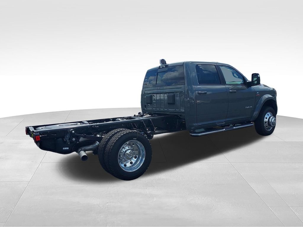 New 2026 RAM 5500 4x4 Crew Cab w/ Laramie Trim Package image 5