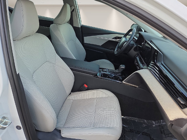 Used 2025 Toyota Camry XLE FWD image 16