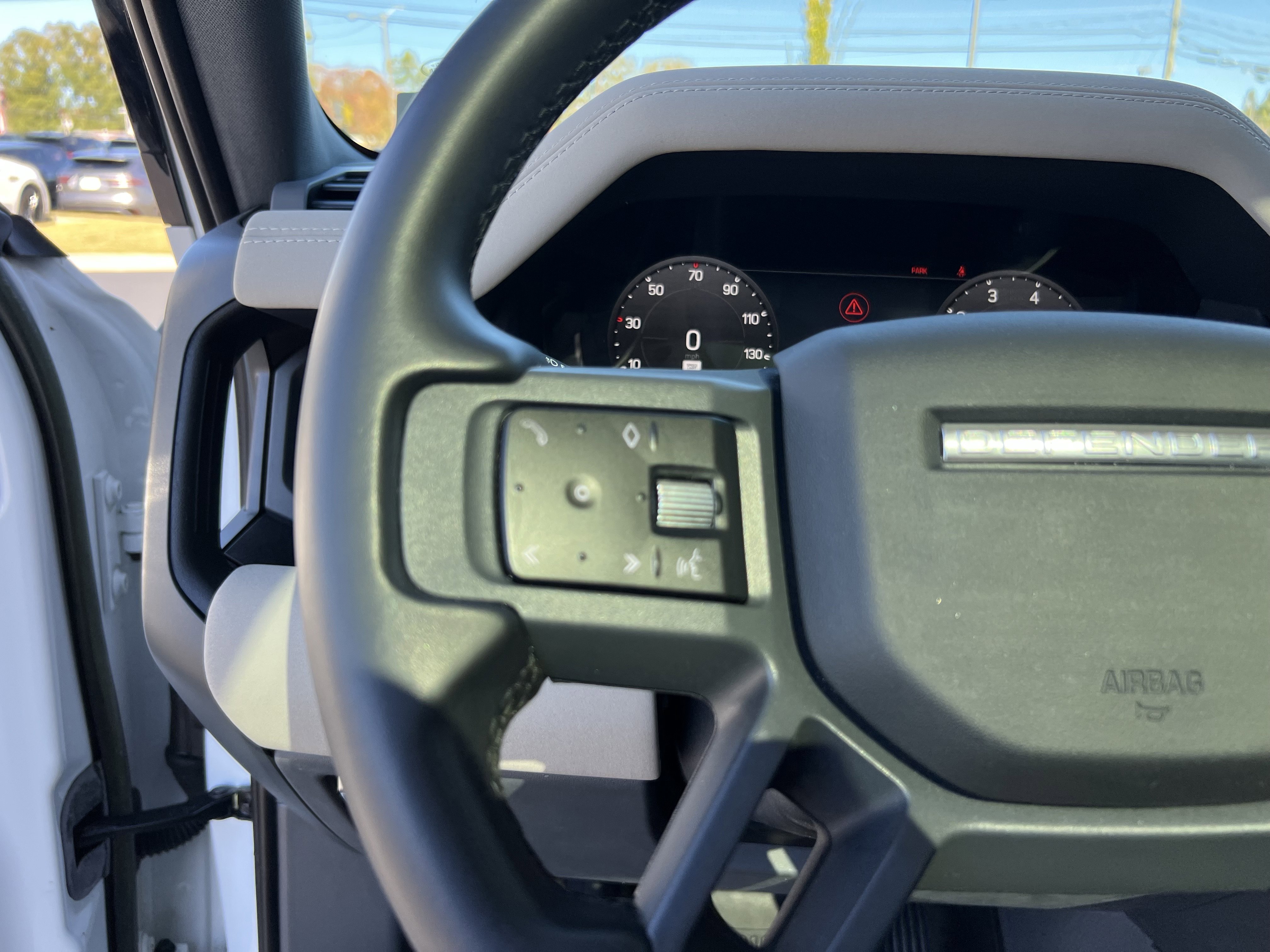Used 2023 Land Rover Defender 110 X-Dynamic SE image 15