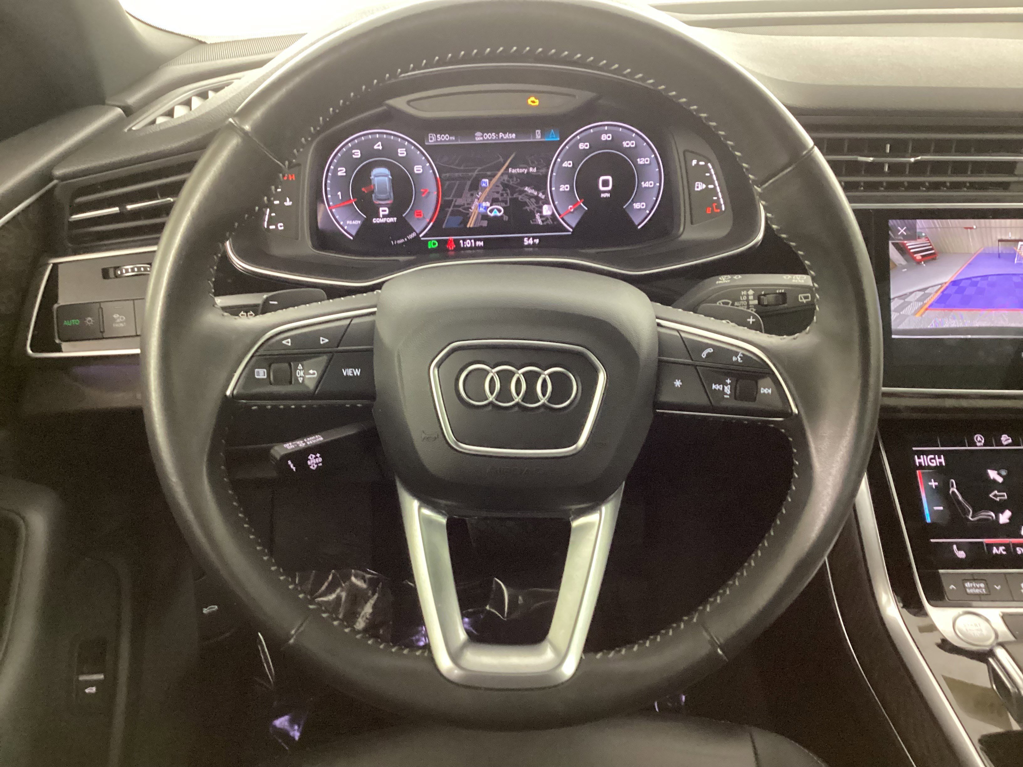 Used 2020 Audi Q8 Premium w/ Black Optic Package image 17
