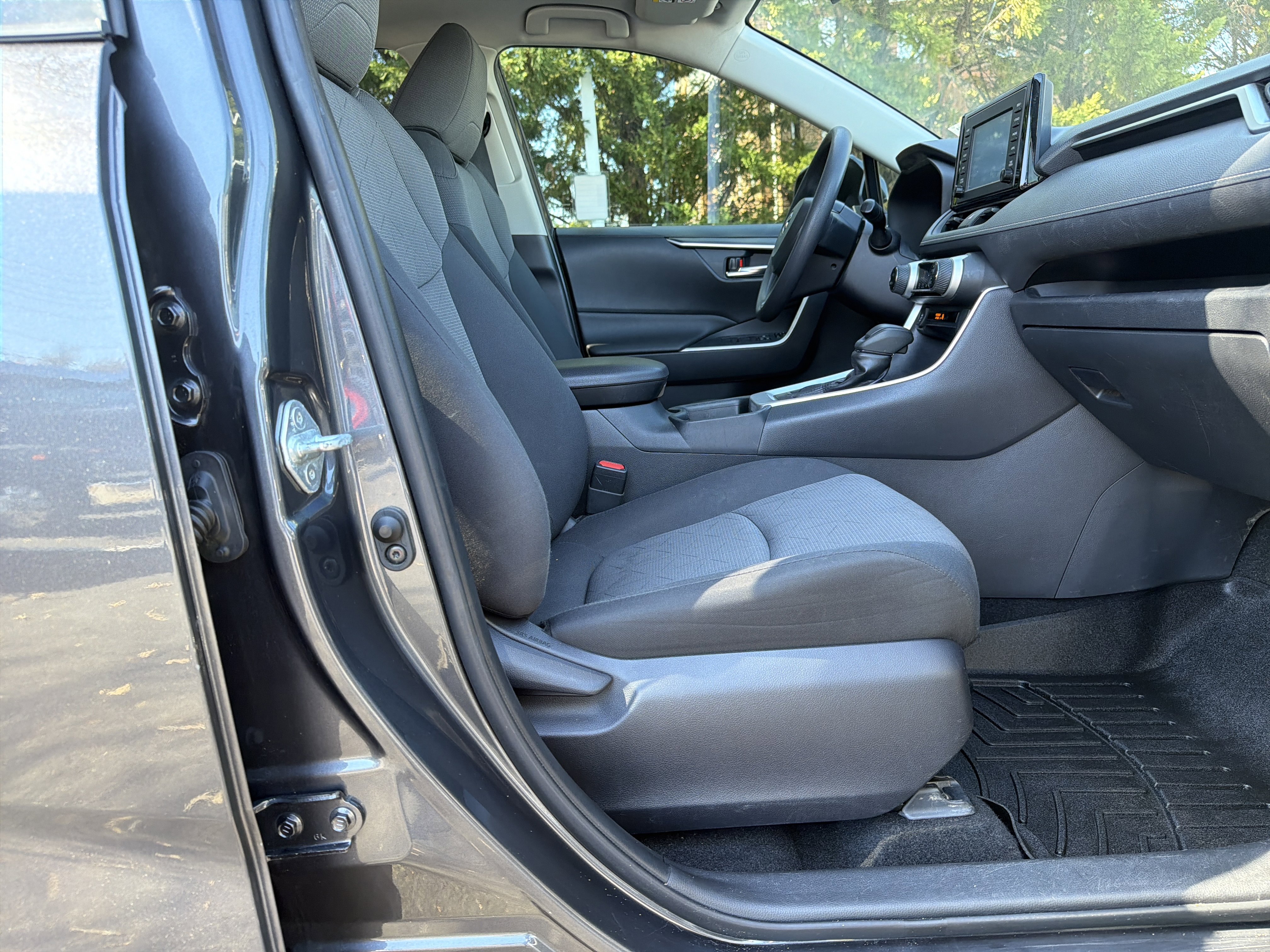 Used 2019 Toyota RAV4 XLE w/ All Weather Liner Package image 32