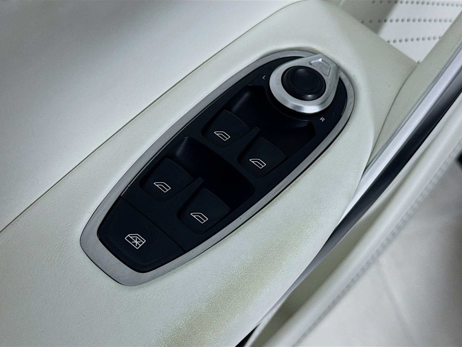 Used 2023 Aston Martin DBX 707 AWD/4WD image 16