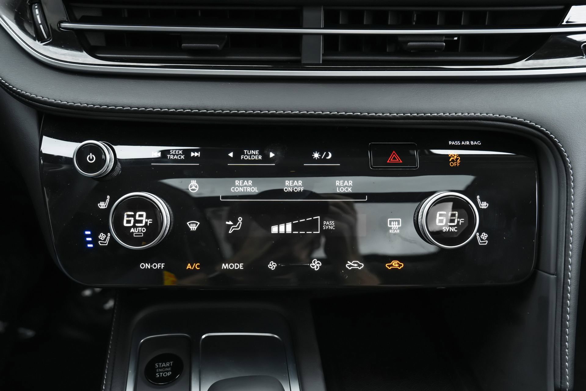 Used 2026 INFINITI QX60 Luxe w/ Cargo Package image 15