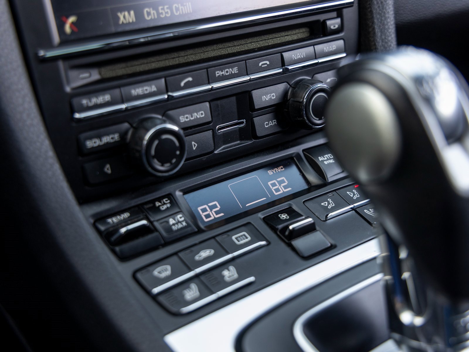 Used 2014 Porsche 911 Carrera 4S image 41