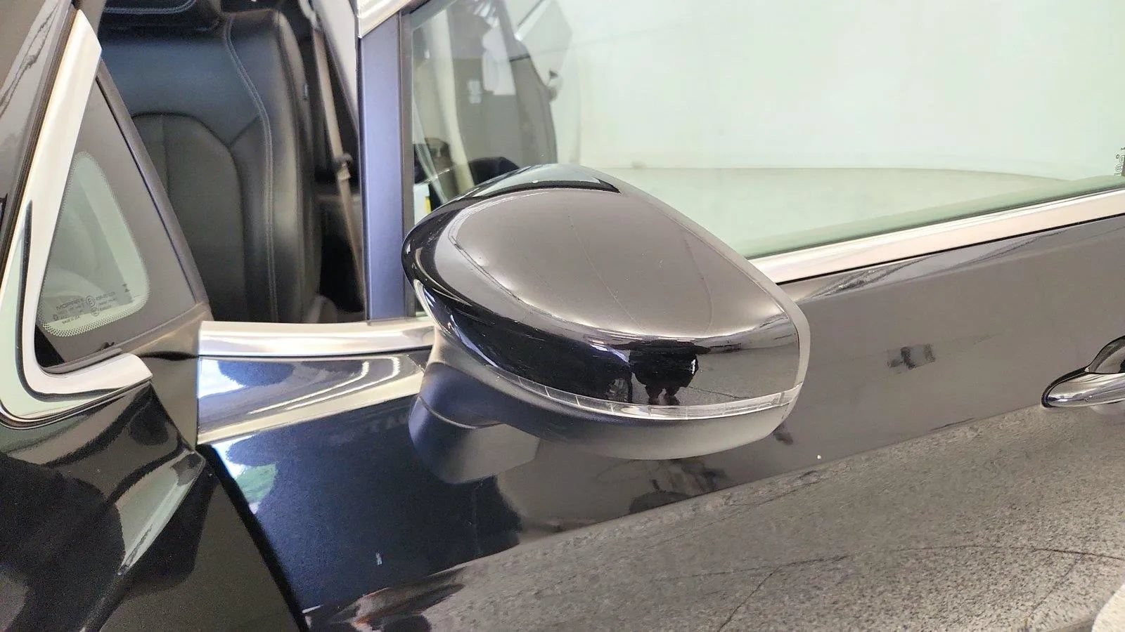 Used 2023 Chrysler Pacifica Touring-L FWD image 39