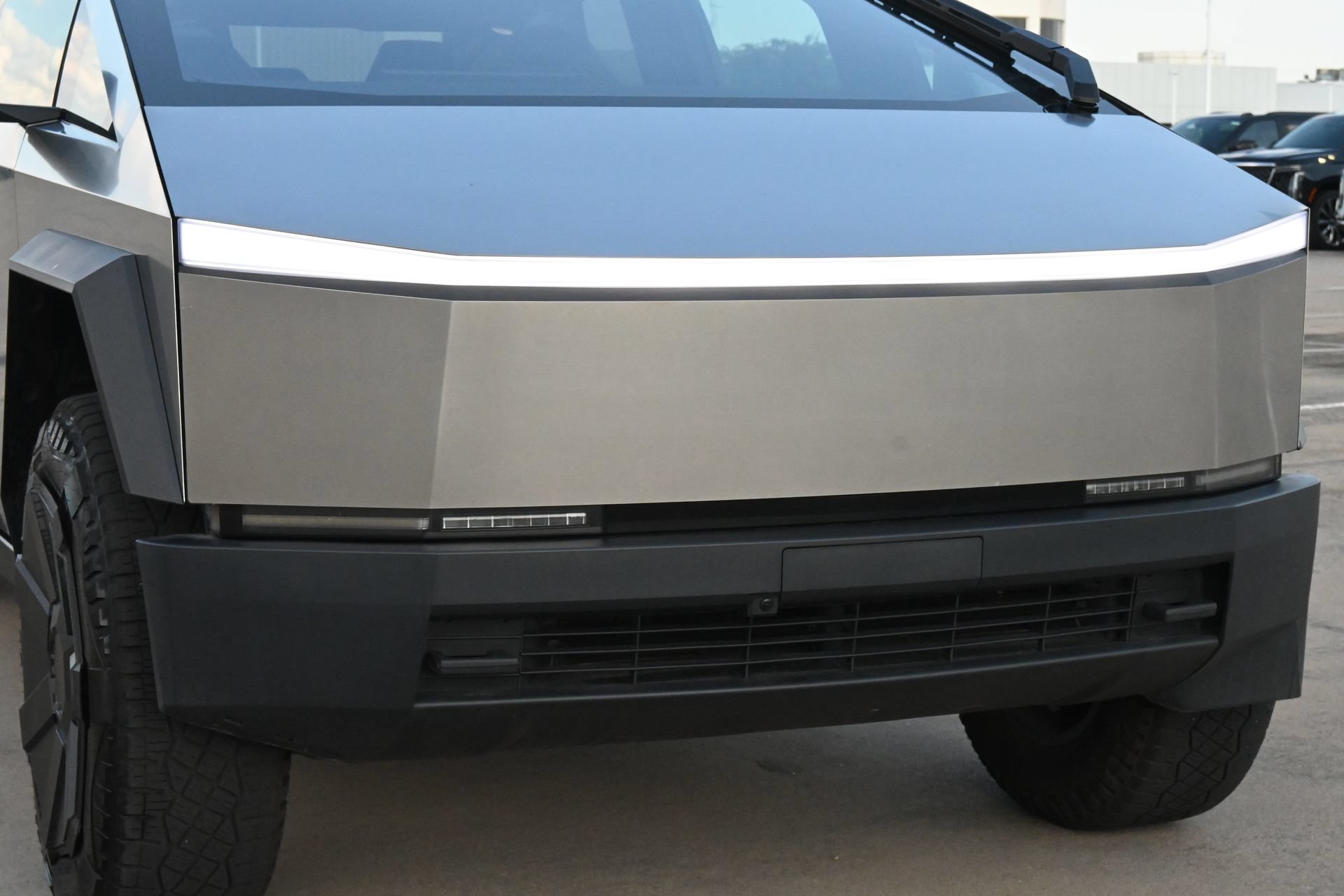 Used 2024 Tesla Cybertruck Cyberbeast AWD/4WD image 27