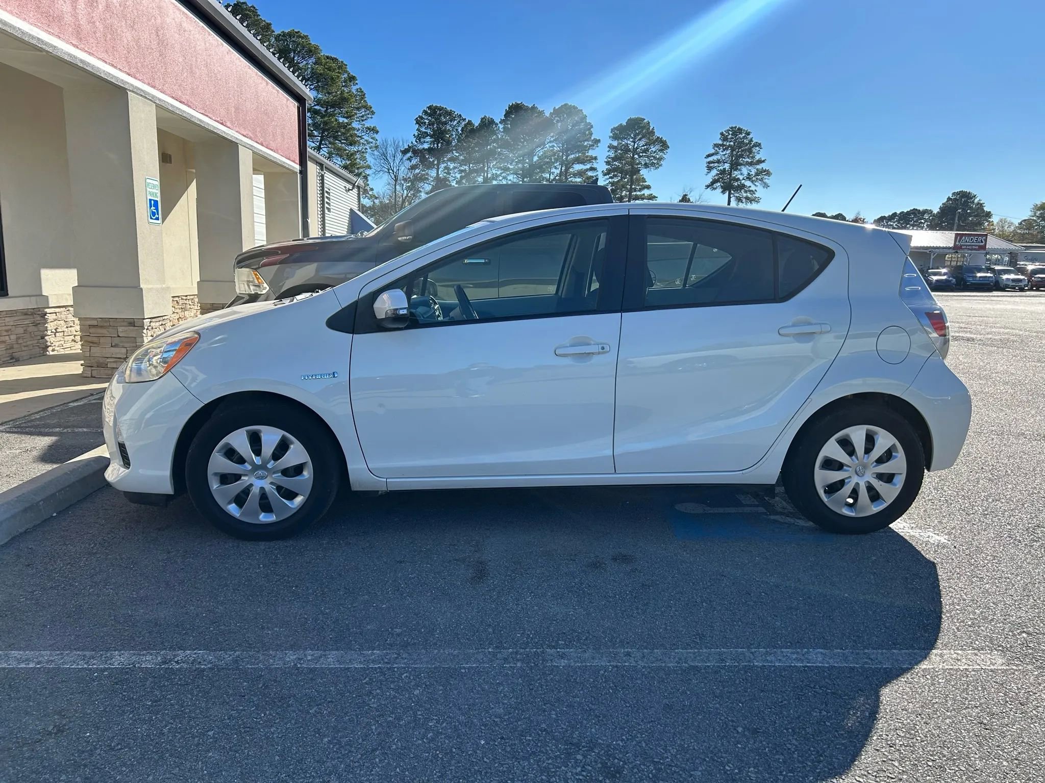 Used 2013 Toyota Prius C One image 10