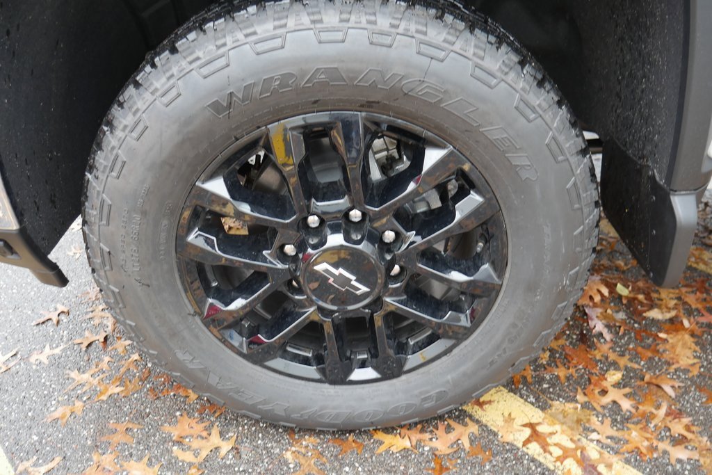 New 2025 Chevrolet Silverado 2500 LT image 32