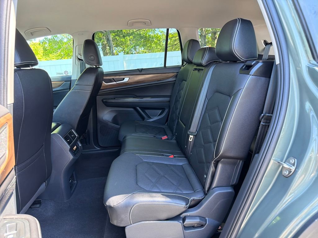 Used 2026 Volkswagen Atlas SE AWD/4WD image 25