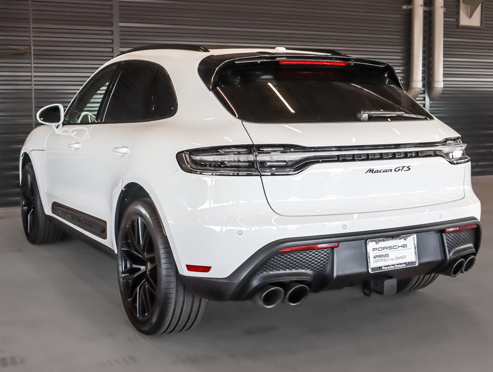Used 2025 Porsche Macan GTS image 3