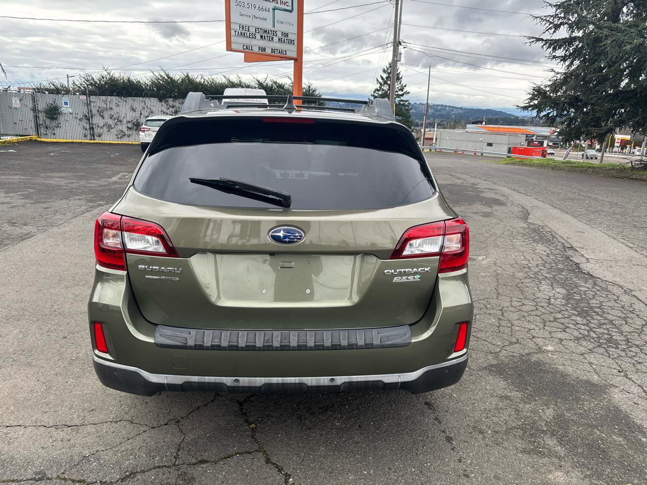 Used 2017 Subaru Outback 2.5i Limited image 10