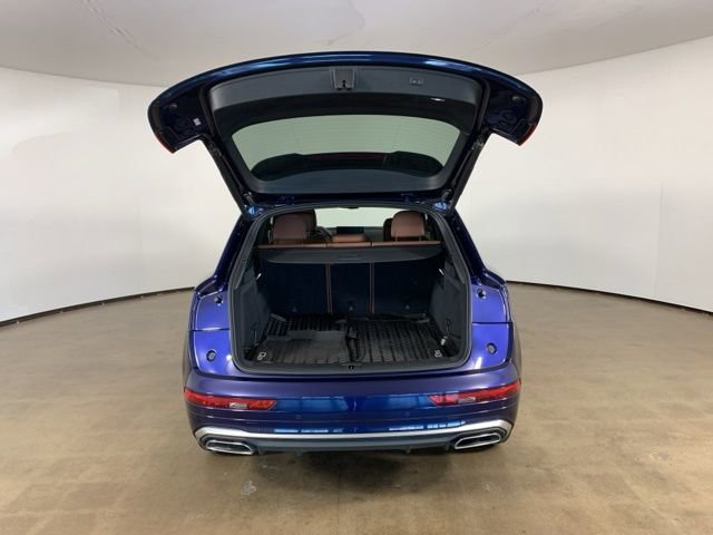 Used 2023 Audi Q5 2.0T Prestige w/ Prestige Package AWD/4WD image 12