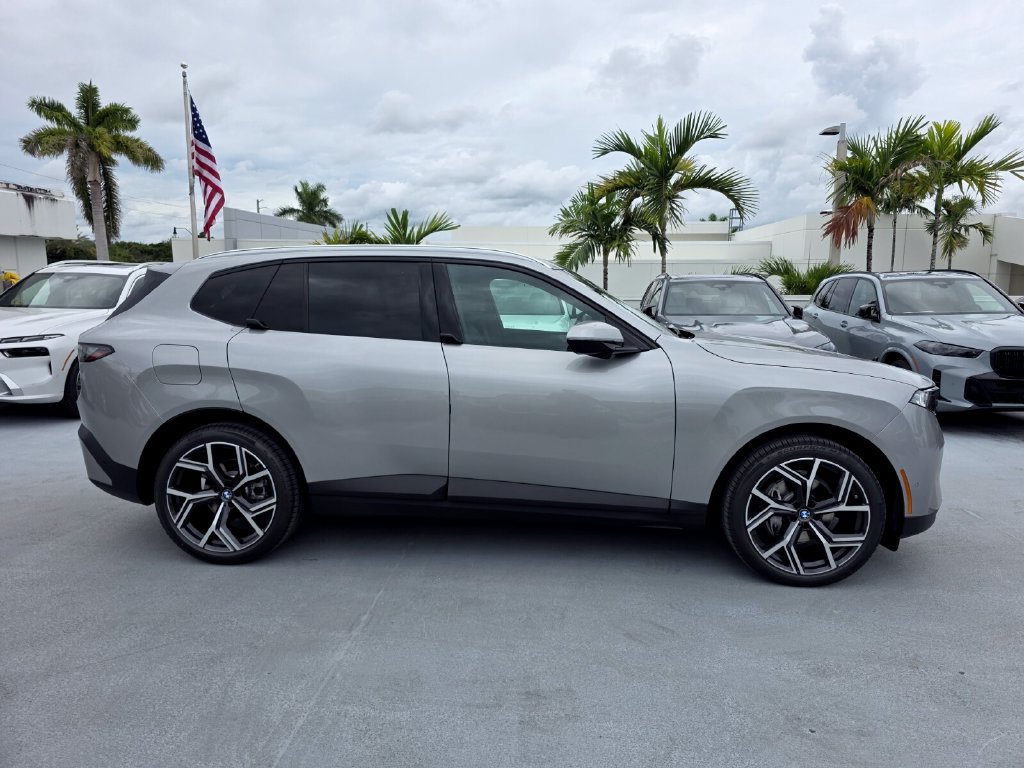 New 2027 BMW X5 xDrive40i w/ Climate Package AWD/4WD image 3