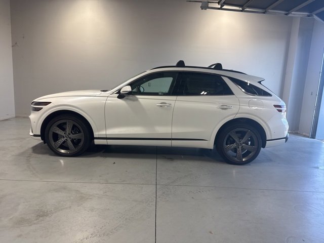 Used 2025 Genesis GV70 2.5T w/ Sport Prestige Package image 10
