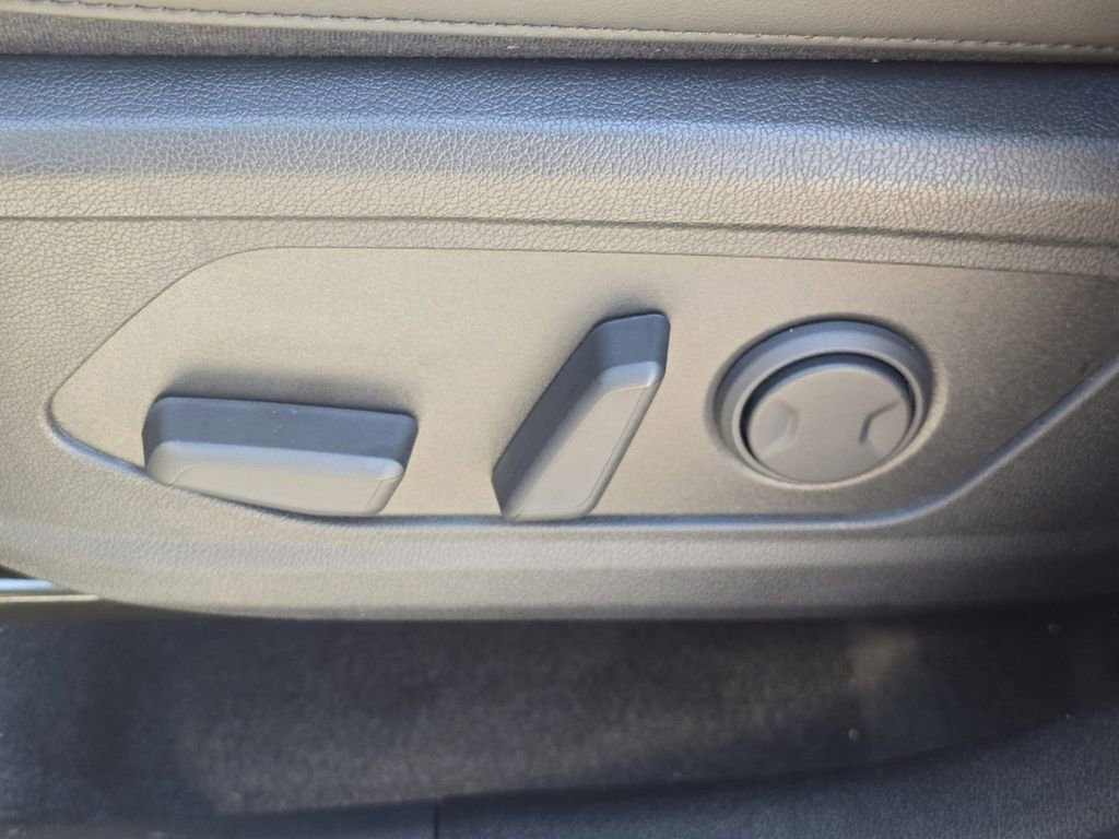 Certified 2025 Kia Sorento S w/ Panoramic Sunroof Package image 23