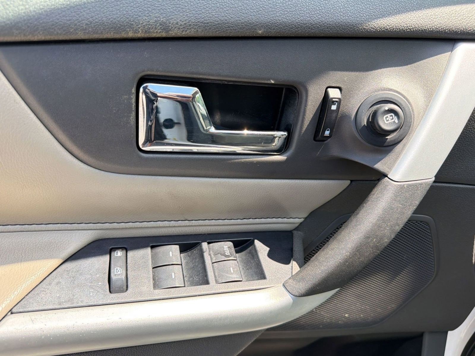 Used 2011 Ford Edge SEL w/ 202A Rapid Spec Order Code FWD image 13