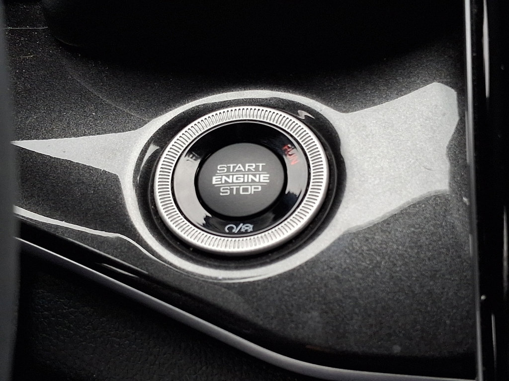Certified 2023 Jeep Grand Cherokee Altitude AWD/4WD image 30