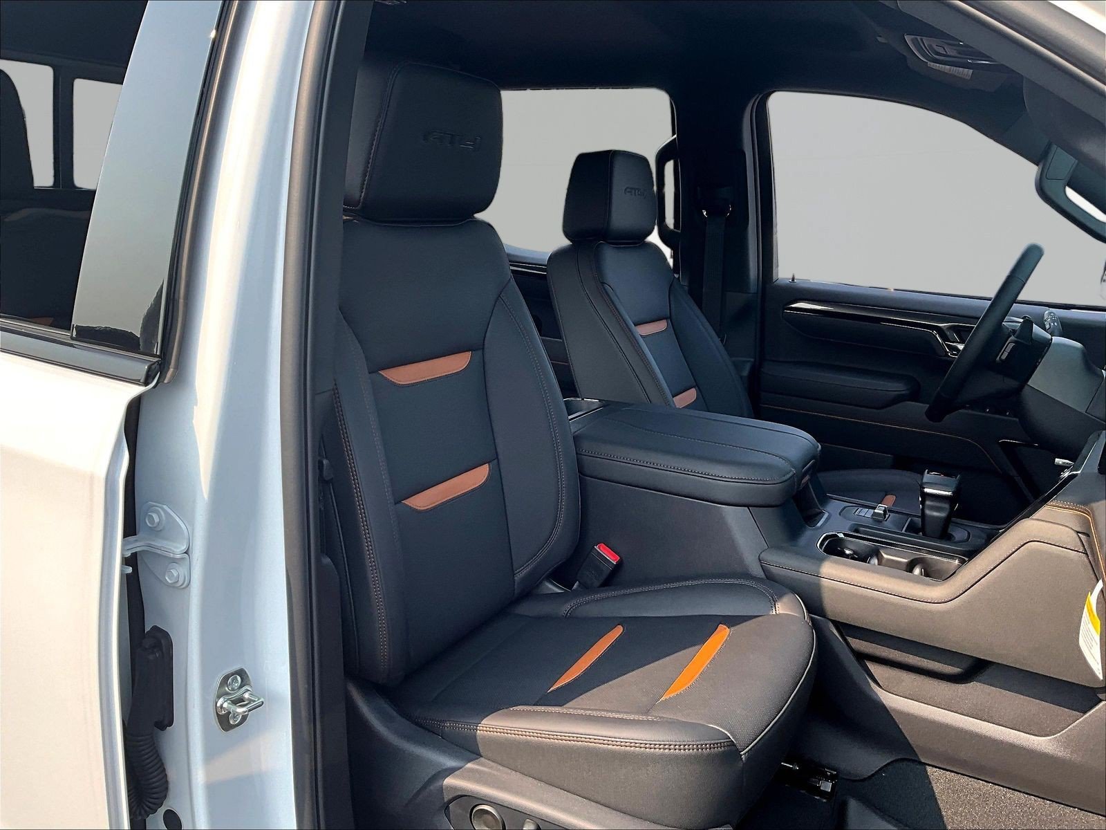 New 2026 GMC Sierra 1500 AT4 w/ AT4 Premium Package AWD/4WD image 18