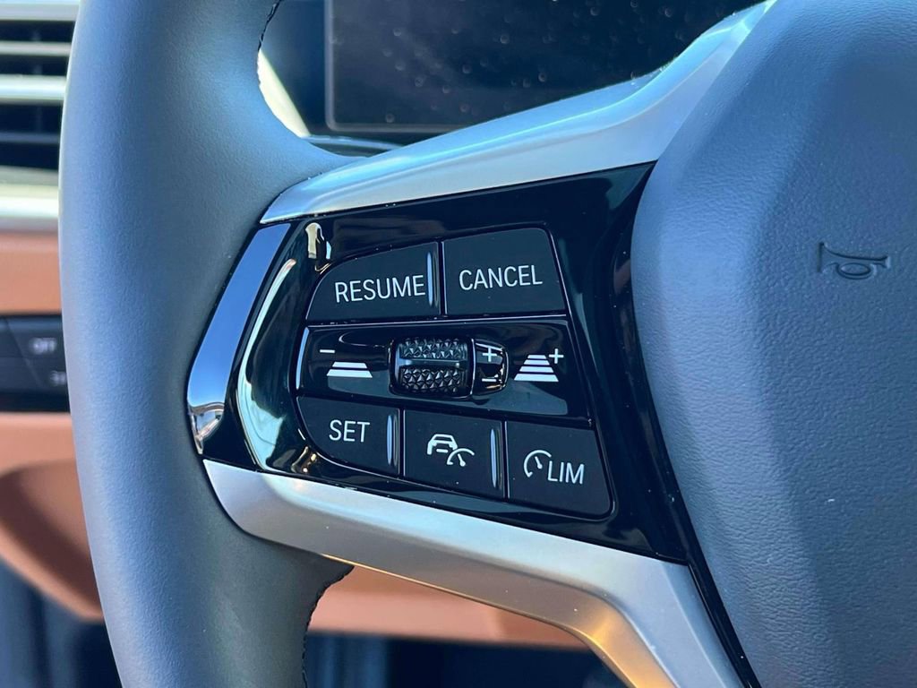 Used 2025 BMW i4 xDrive40i w/ Parking Assistance Package image 22