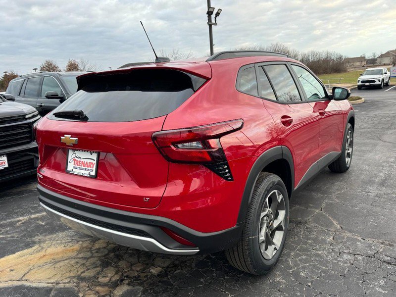 New 2026 Chevrolet Trax LT w/ Driver Confidence Package image 3