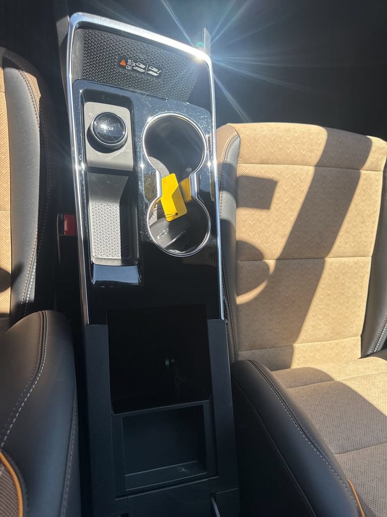 Used 2026 Chevrolet Equinox ACTIV AWD/4WD image 21