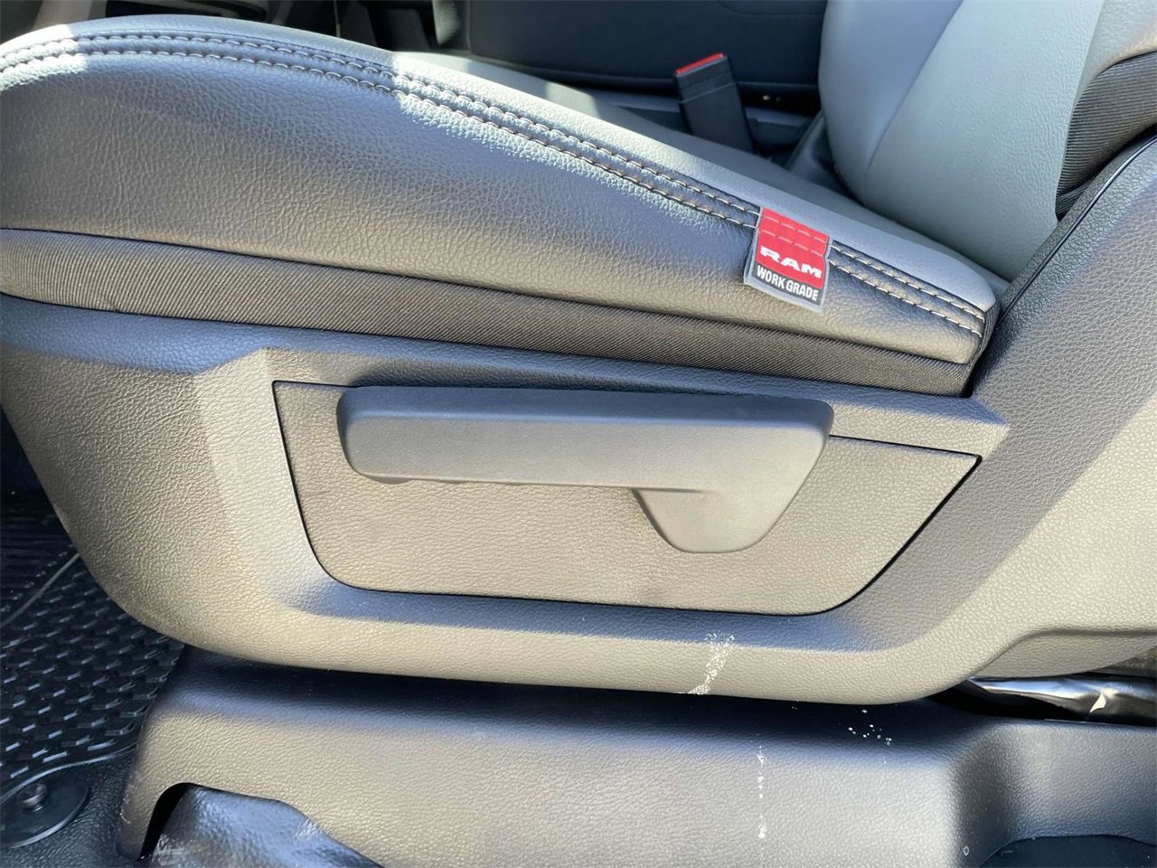 New 2024 RAM 5500 Tradesman image 16