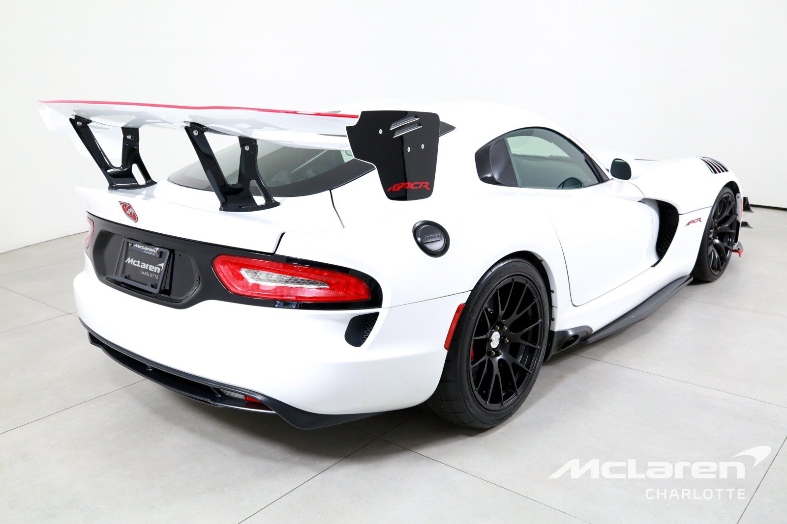 Used 2017 Dodge Viper ACR w/ Extreme Aero Package RWD image 8