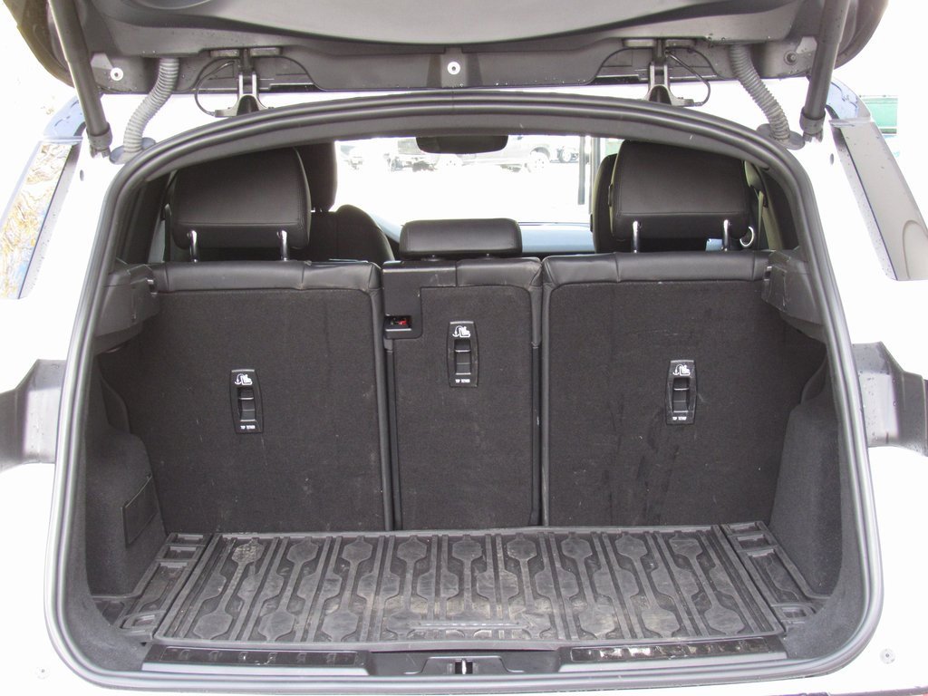 Used 2023 Land Rover Range Rover Evoque R-Dynamic SE image 21