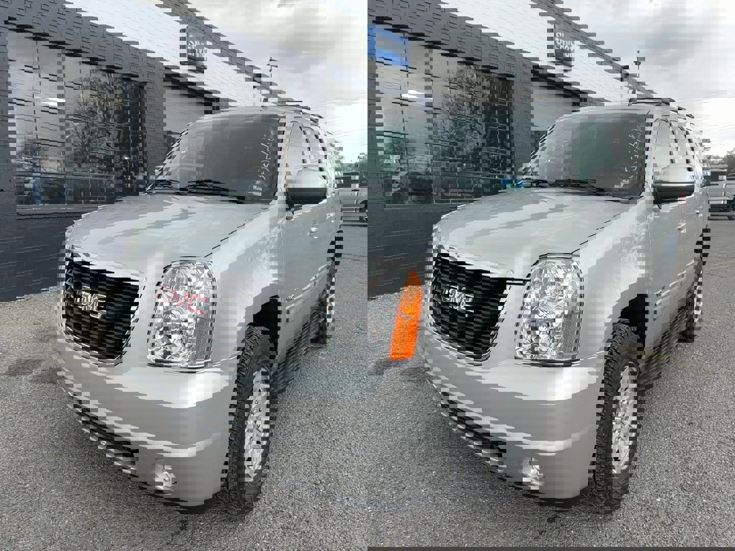 Used 2012 GMC Yukon SLT w/ SLT-2 Equipment Package