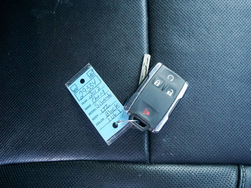 Used 2017 Chevrolet Silverado 1500 LTZ Z71 w/ LTZ Plus Package image 31