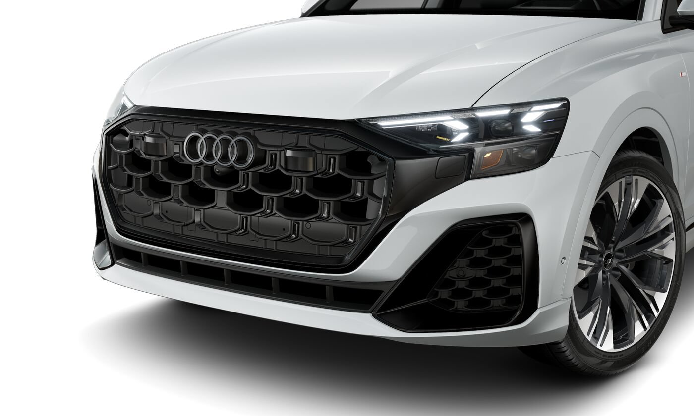 Certified 2025 Audi Q8 Prestige w/ Prestige Package AWD/4WD image 6