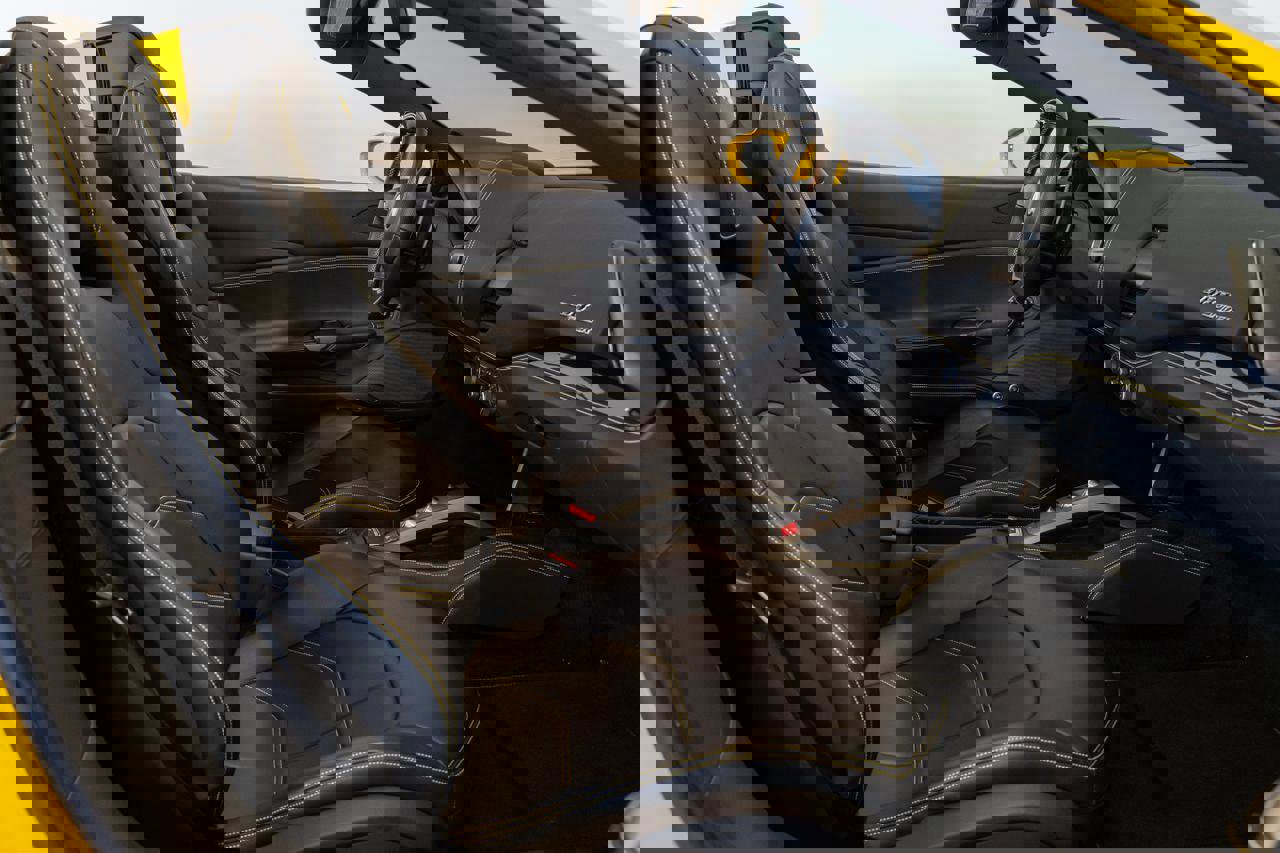 Used 2018 Ferrari 488 Spider image 8