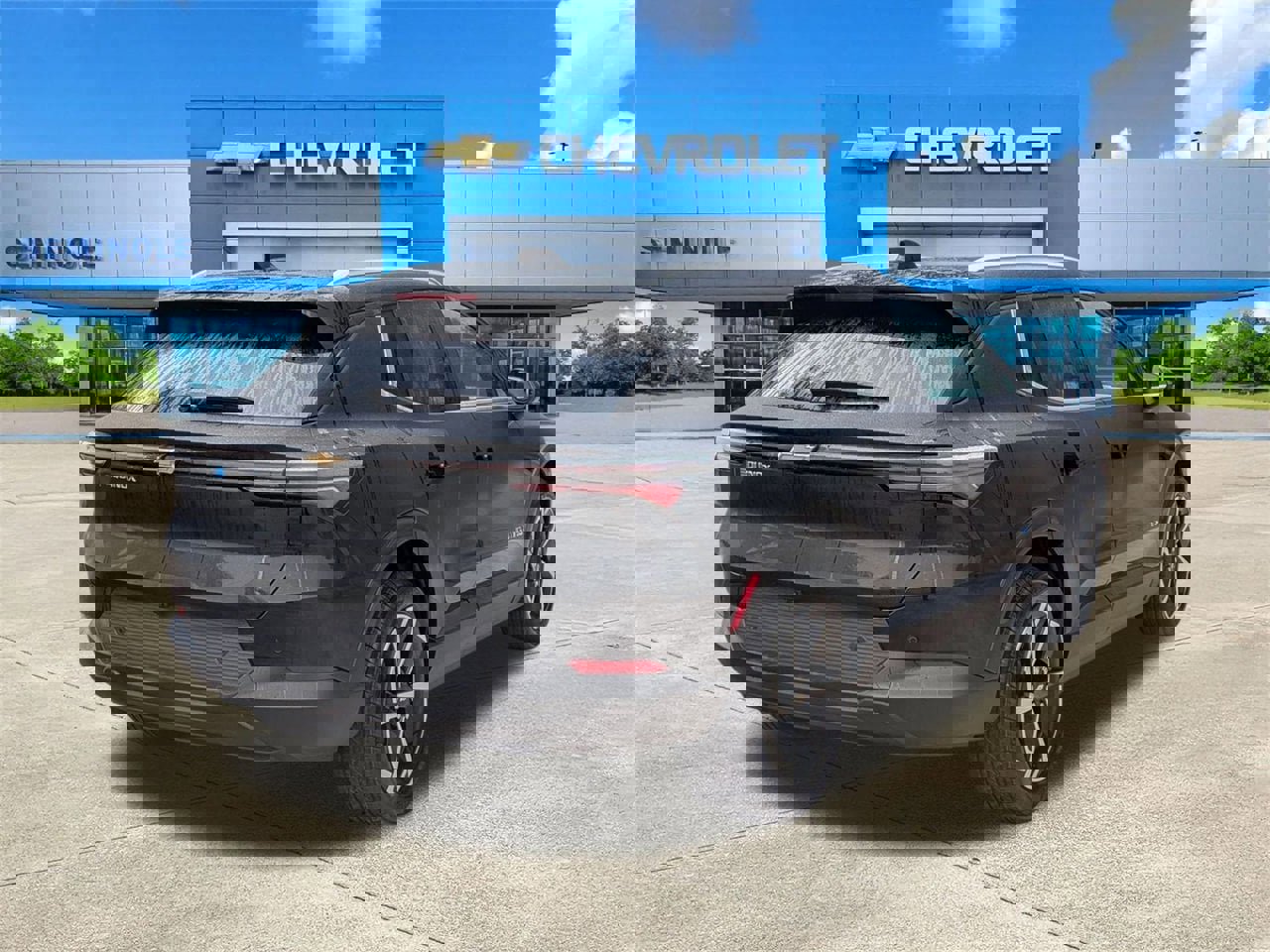 New 2026 Chevrolet Equinox EV LT image 4