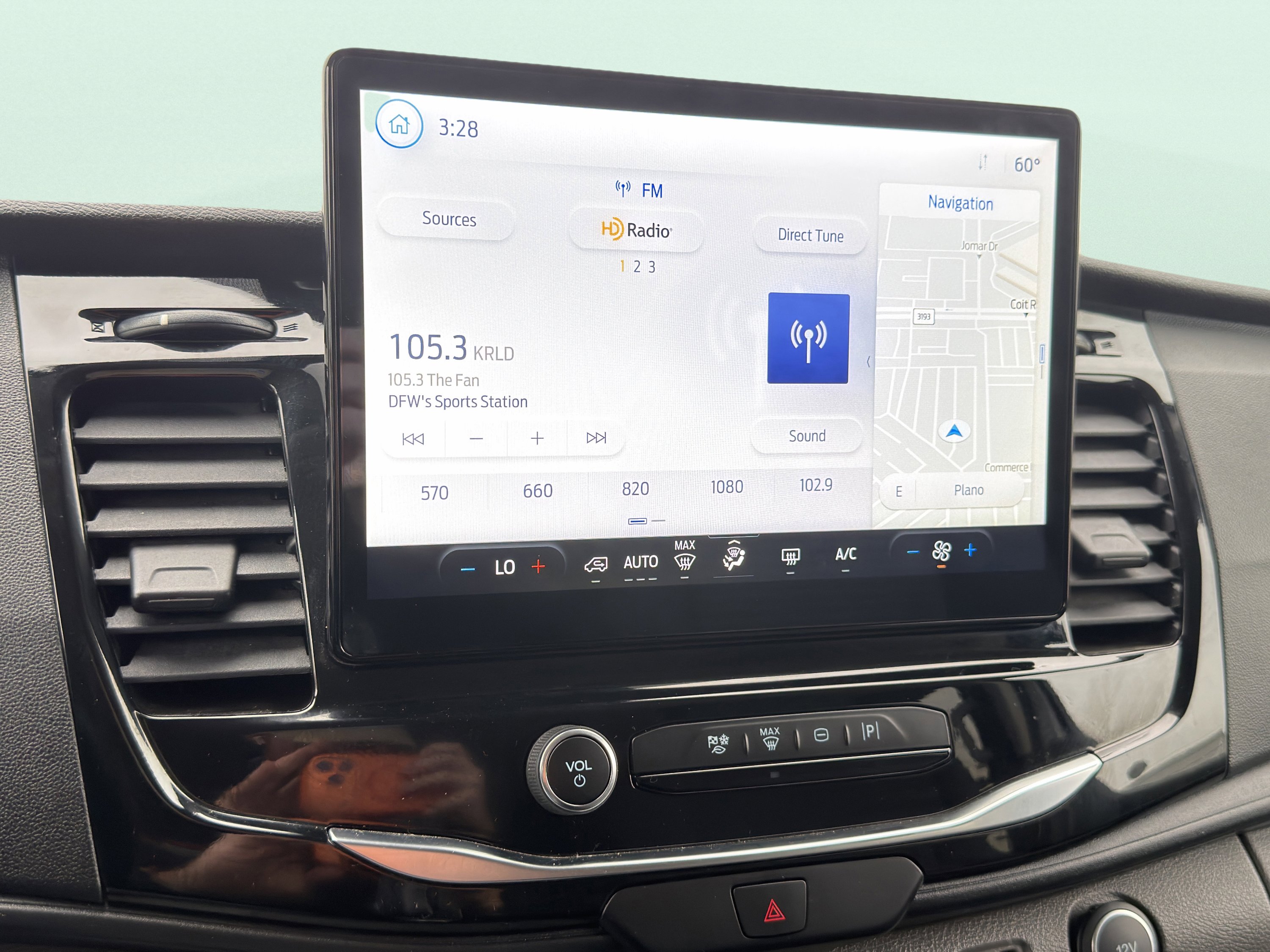 Used 2023 Ford Transit 350 XLT image 47