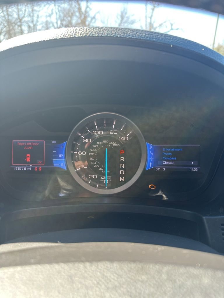 Used 2013 Ford Explorer XLT image 10