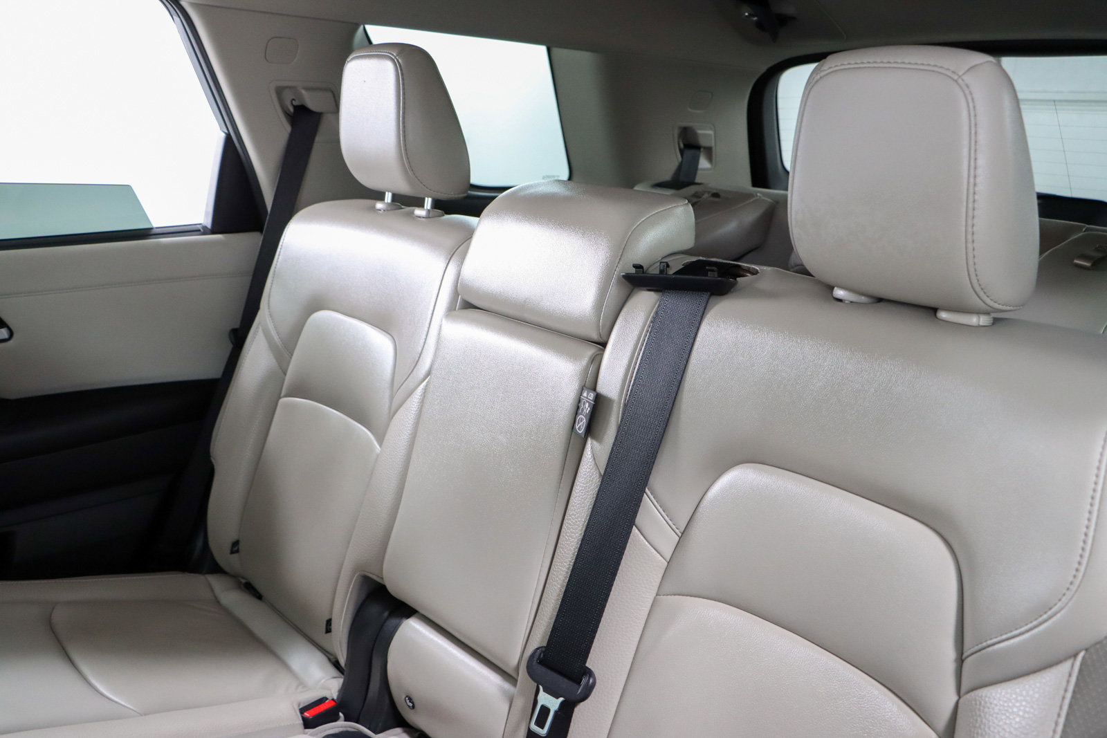 Used 2023 Nissan Pathfinder SL FWD image 24