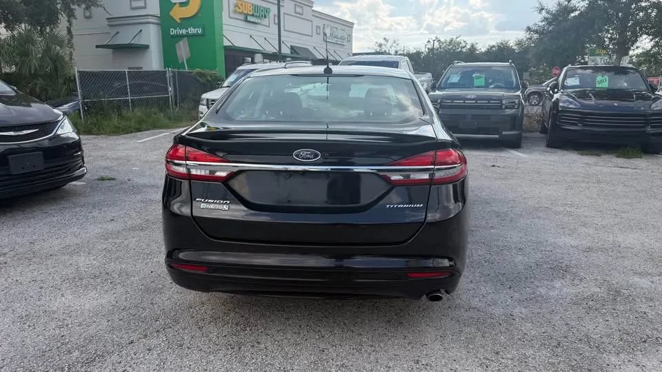 Used 2017 Ford Fusion Energi Titanium FWD image 7
