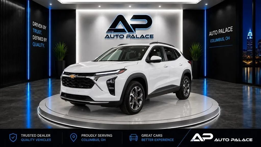 Used 2026 Chevrolet Trax LT FWD image 1