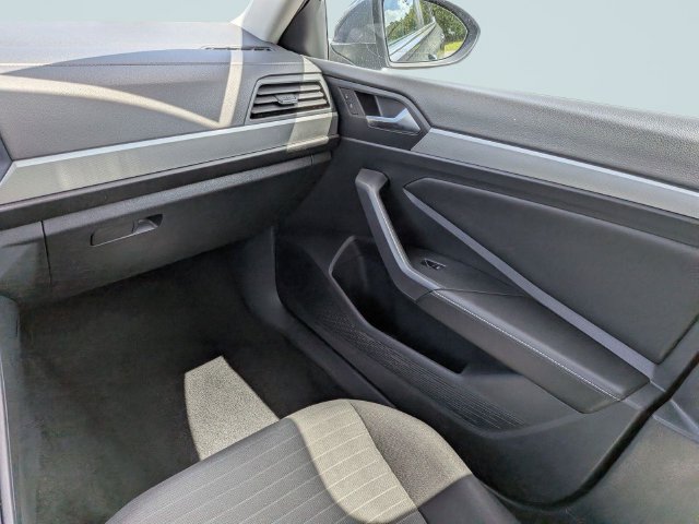Used 2024 Volkswagen Jetta S FWD image 15