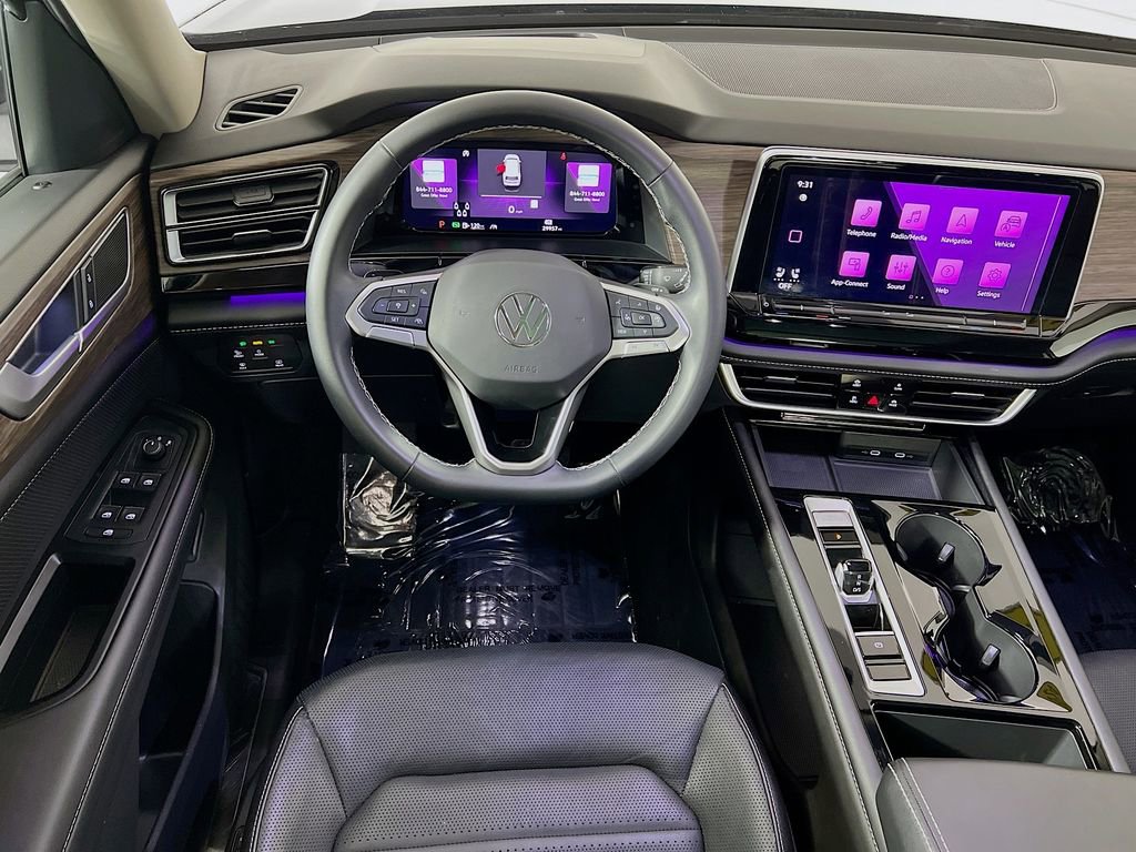 Used 2024 Volkswagen Atlas SEL image 23