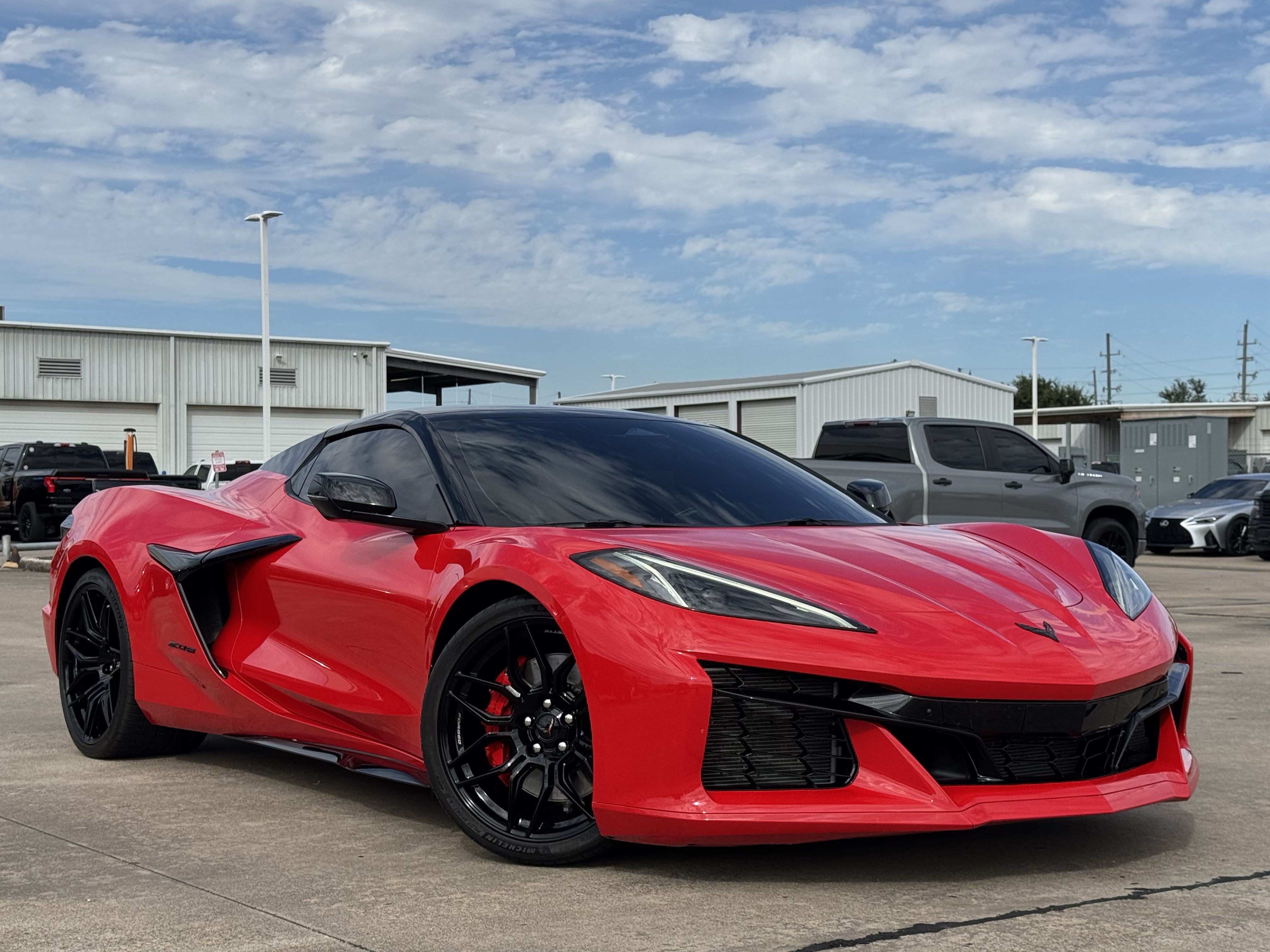Used 2024 Chevrolet Corvette Z06 RWD image 2