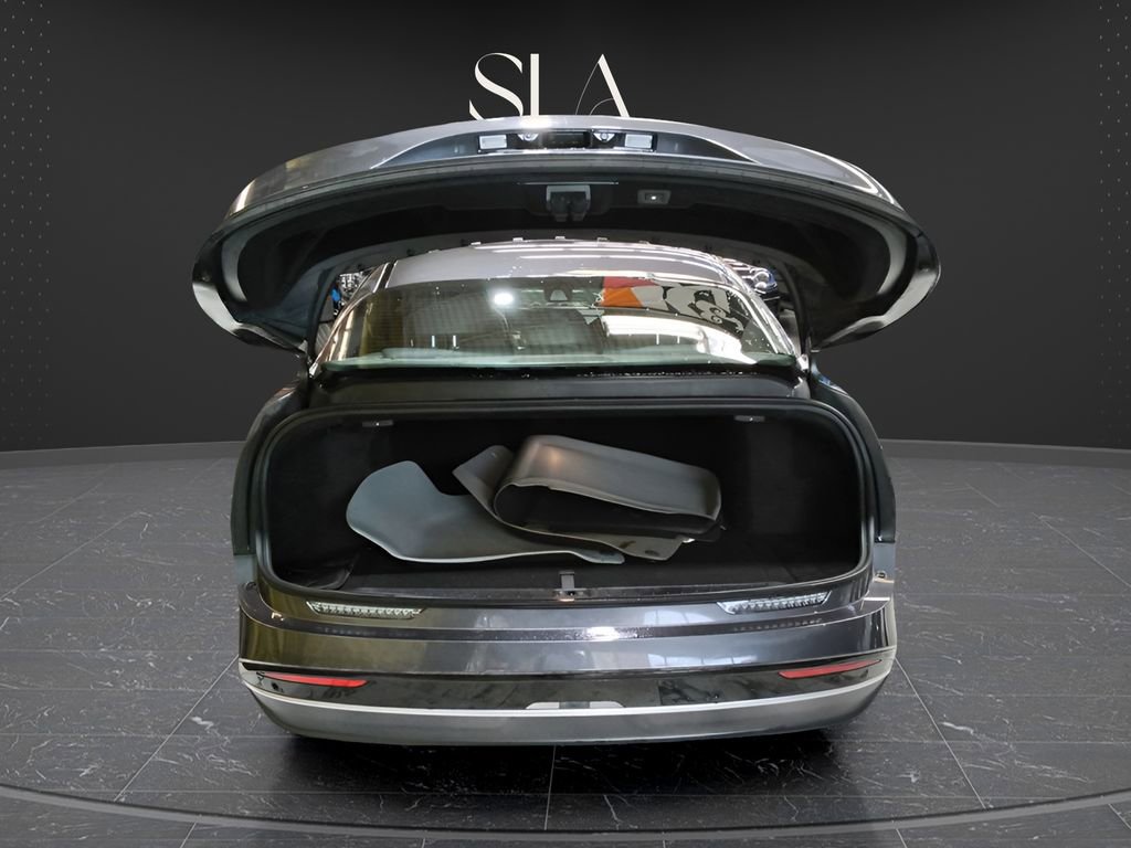 Used 2024 Lucid Air Touring AWD/4WD image 6