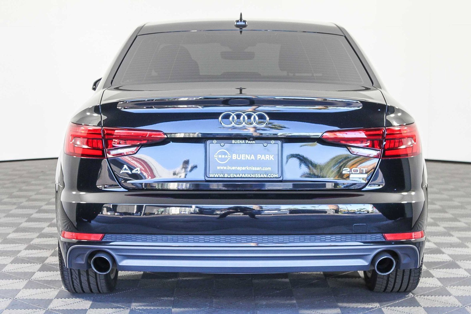 Used 2017 Audi A4 2.0T Ultra Premium w/ Convenience Package image 7