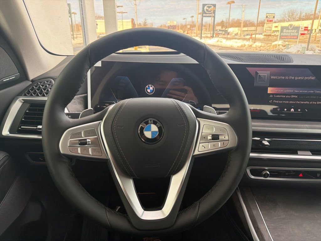 New 2026 BMW X7 xDrive40i w/ Premium Package image 39
